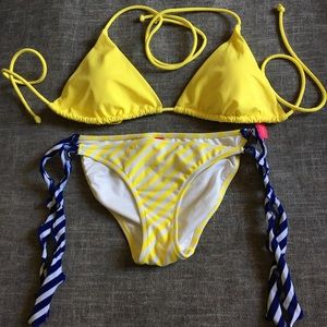 Victoria Secret string bikini